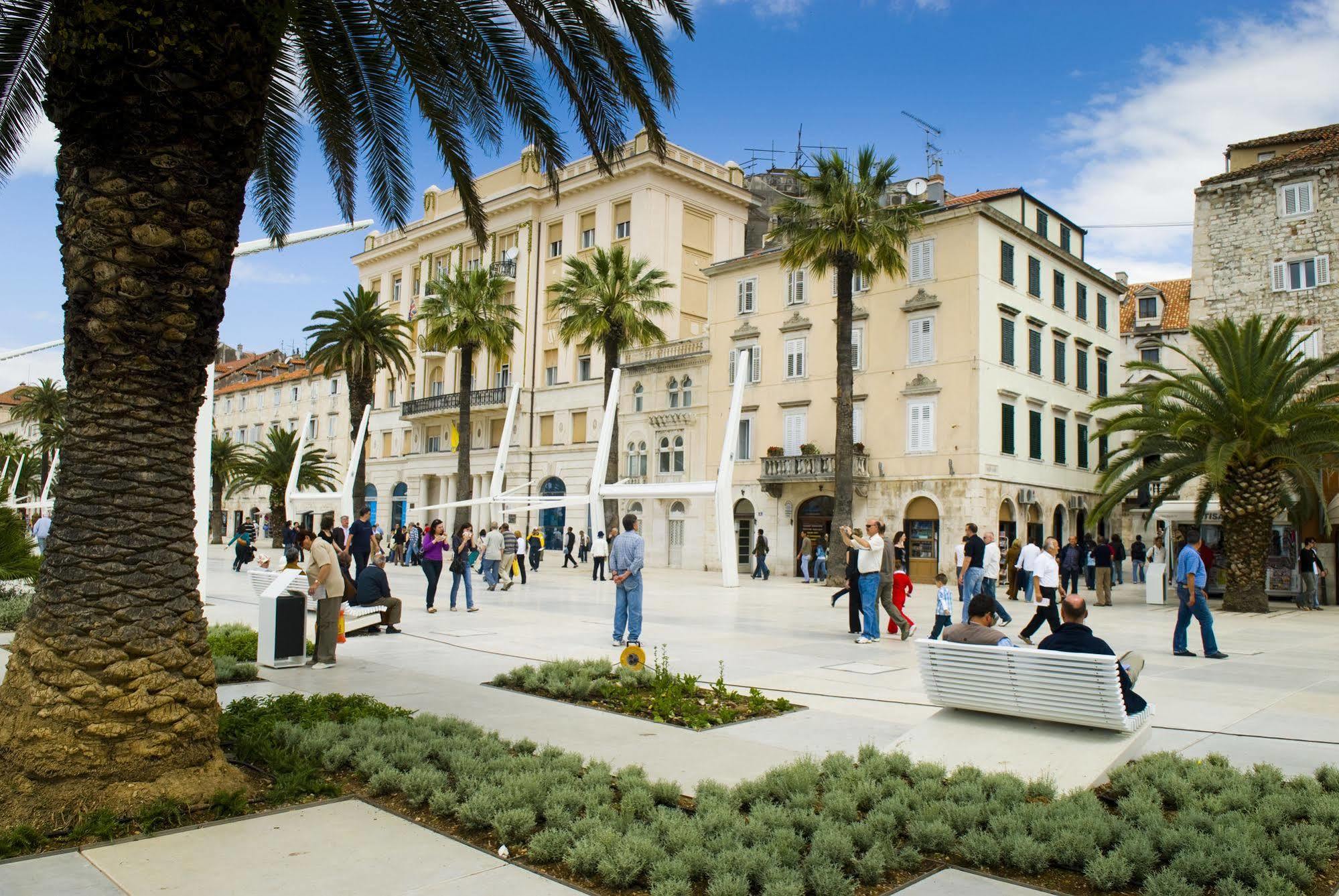 Prior Suites Split Extérieur photo